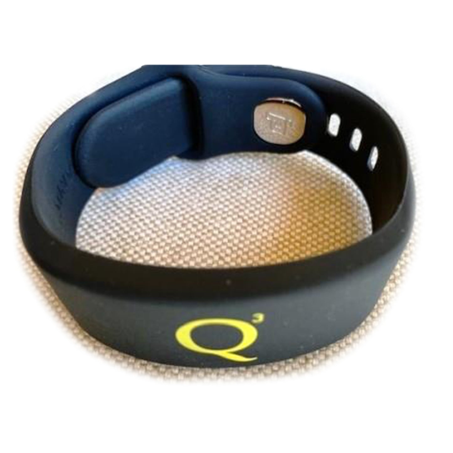 
                  
                    Quantum 3 Wristband, Snap
                  
                